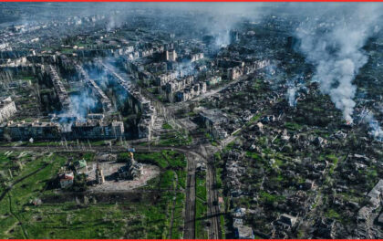 Vista aerea di Bakhmut-Artemivs'k. Londra fornisce a Kiev armi in grado di colpire in territorio russo