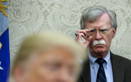 Stati Uniti: via Bolton, torna l'impeachement