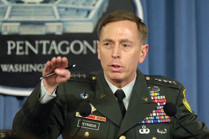 David Petraeus. Ucraina: lo scontro tra escalation e distensione (1)