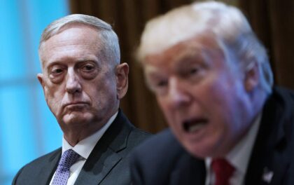 james mattis e trump.La lettera bomba di Mattis