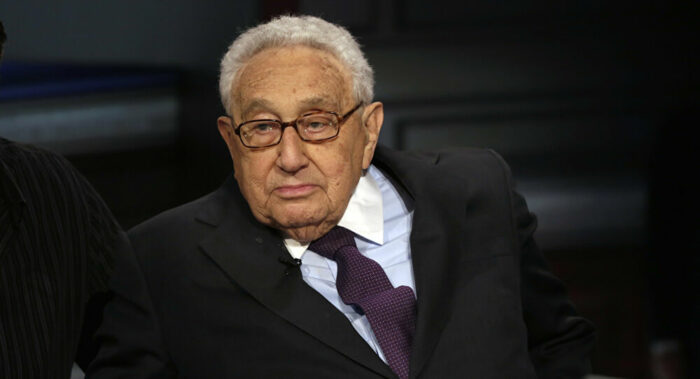 Kissinger: senza convergenze globali sarà incendio globale