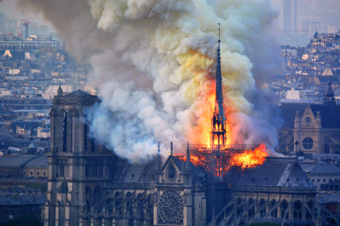 Le fiamme di Notre Dame e quelle di Gerusalemme