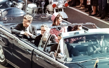 JFK pochi istanti prima dell'omicidio a Dallas. L'omicidio di JFK, la Cia e la Baia dei porci