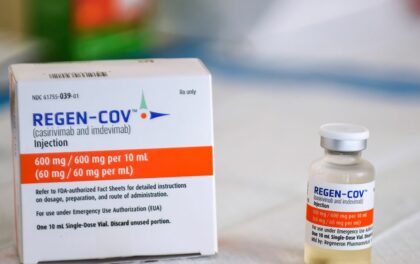 Covid: Israele dà fiducia a Regeneron