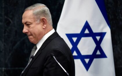 Netanyahu non ce la fa, deve rimettere il mandato