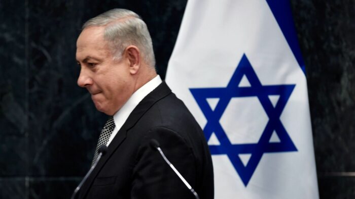 Netanyahu non ce la fa, deve rimettere il mandato