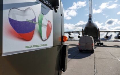 Russia: già 14 aerei di aiuti inviati all'Italia