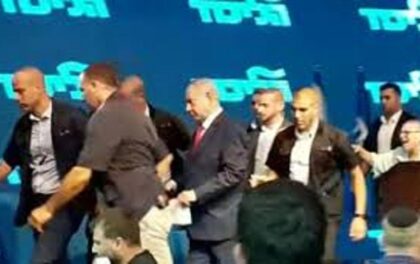 Missili di Hamas sul comizio di Netanyahu