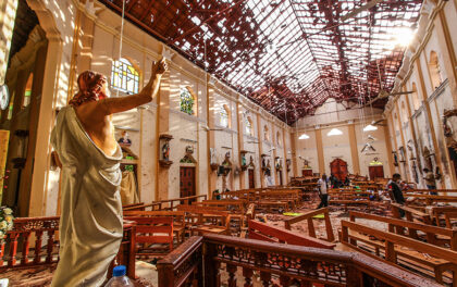 Sri Lanka: bombardamento in cerca d'autore